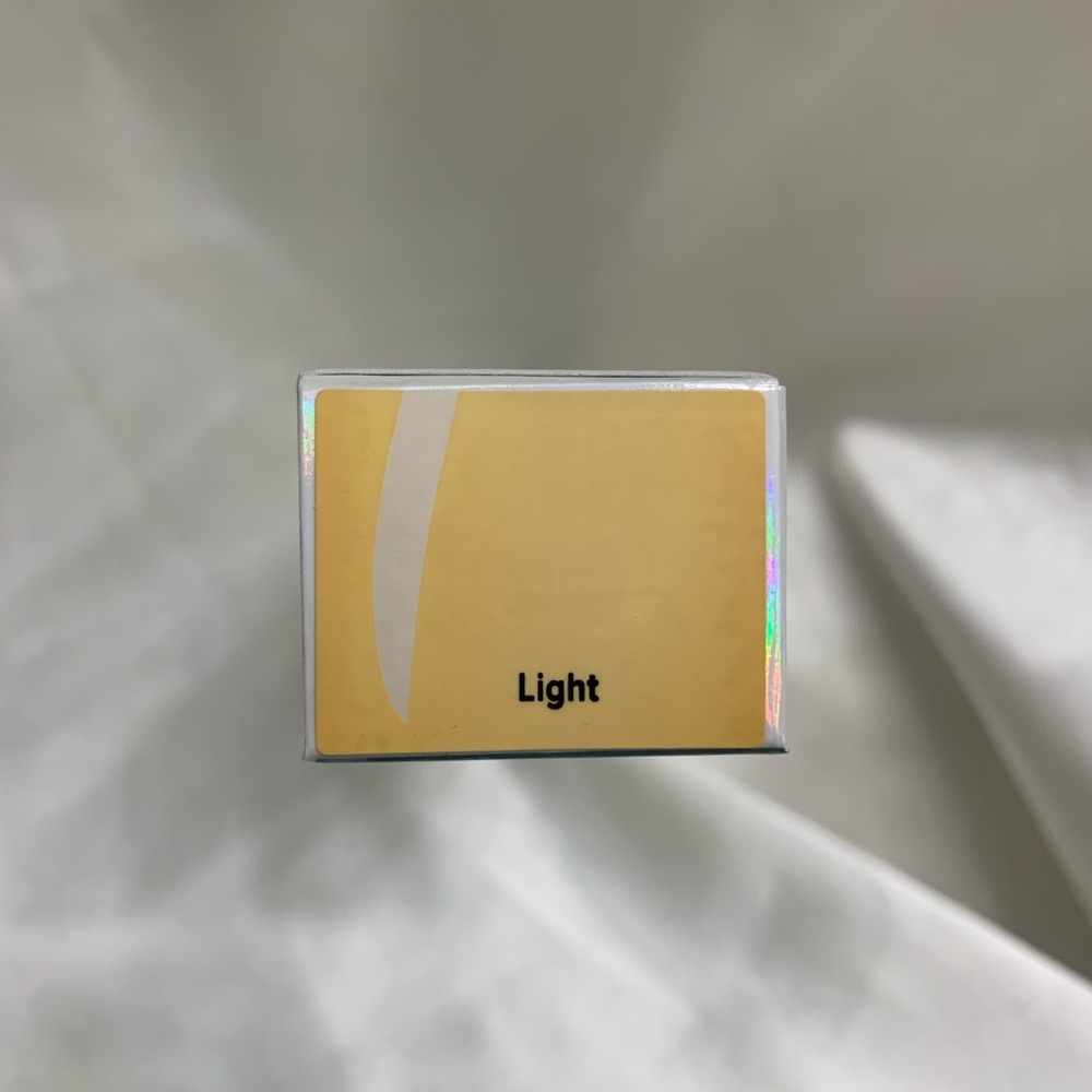 It Bye Bye Foundation Oil-Free Matte Light… - Picture 7 of 8